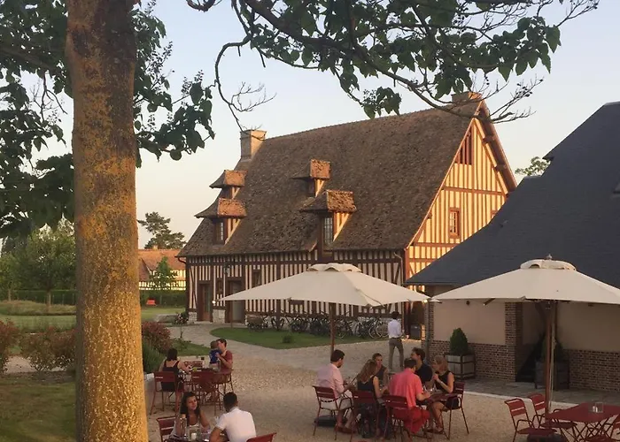 Manoir de Surville